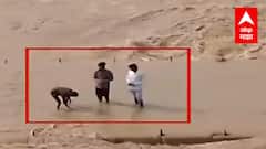 Buldhana Flood : पूर्णा नदीच्या पुरात तरुणांचं जीवघेणं स्टंट