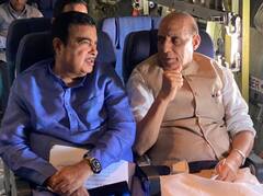 वायुसेना की ताकत बढ़ी: बाड़मेर में राजनाथ और गडकरी ने किया ‘इमरजेंसी लैंडिंग फील्ड’ का उद्घाटन, कई विमानों ने की लैंडिंग