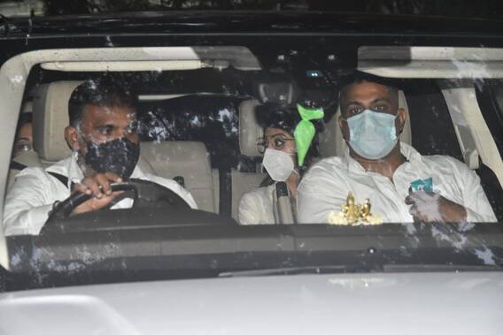 Shilpa Shetty Meets Akshay Kumar: मां के निधन से टूटे अक्षय कुमार से मिलने पहुंची शिल्पा शेट्टी, बेहद भावुक दिखीं एक्ट्रेस