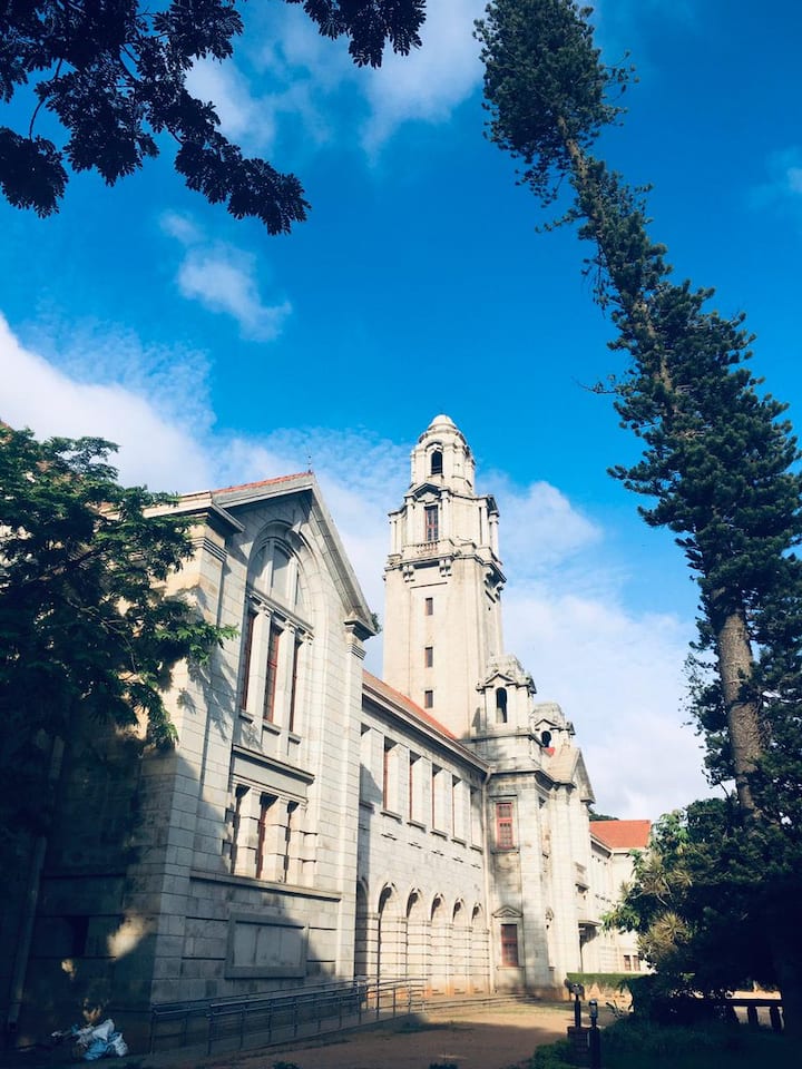 2.இந்திய அறிவியல் நிறுவனம், கர்நாடகா