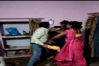 પતિ બહાર જતાં બપોરે પ્રેમિકાને મળવા પહોંચ્યો યુવક, ઘરમાં માણી રહ્યો હતો શરીર સુખ ને પતિ આવી ગયો......