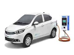 Upcoming Electric Cars: सिंगल चार्ज में 660 किलोमीटर तक दौड़ेंगी ये इलेक्ट्रिक कारें, जल्द होंगी लॉन्च