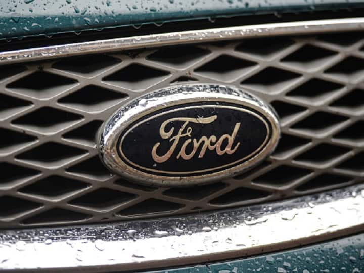 Ford cuts 3,000 jobs, mostly in North America & India Job Majha Marathi News Ford Cuts Jobs : ईव्ही पुर्नरचनेसाठी फोर्डने भारत आणि अमेरिकेतील 3,000 नोकर्‍या केल्या कमी
