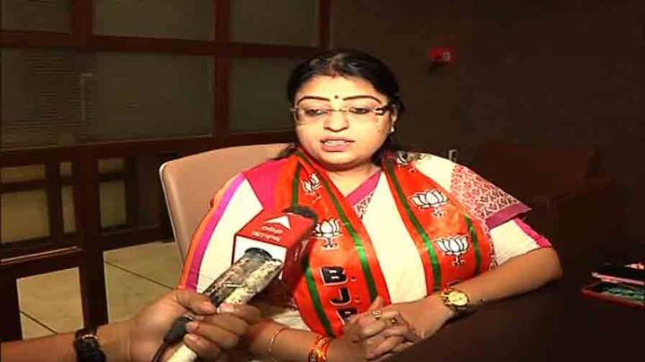 Bhabanipur ByElection Election Commission notice to BJP s candidate Priyanka Tibrebal Bhabanipur ByElection: बीजेपी के उम्मीदवार प्रियंका टिबरेबाल को चुनाव आयोग का नोटिस, पूछा- क्यों न रोक दी जाए आगे की रैलियां