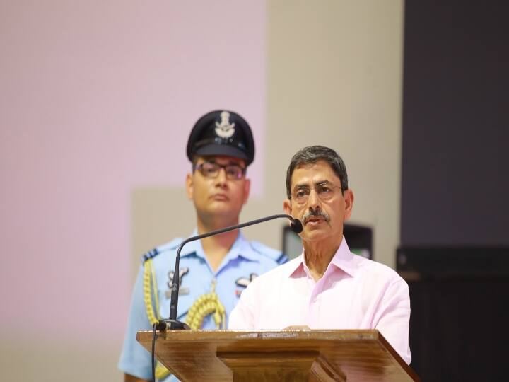 profile of tamilnadu governor RN Ravi ips Former interlocutor on Naga talks தோவலின் தோழன்.. மோடியின் நம்பிக்கை.. யார் இந்த ஆர்.என்.ரவி?