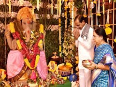 In Pics: కేసీఆర్ ఇంట్లో వినాయక పూజ ఫోటోలు, జోగిపేటలో బండి సంజయ్