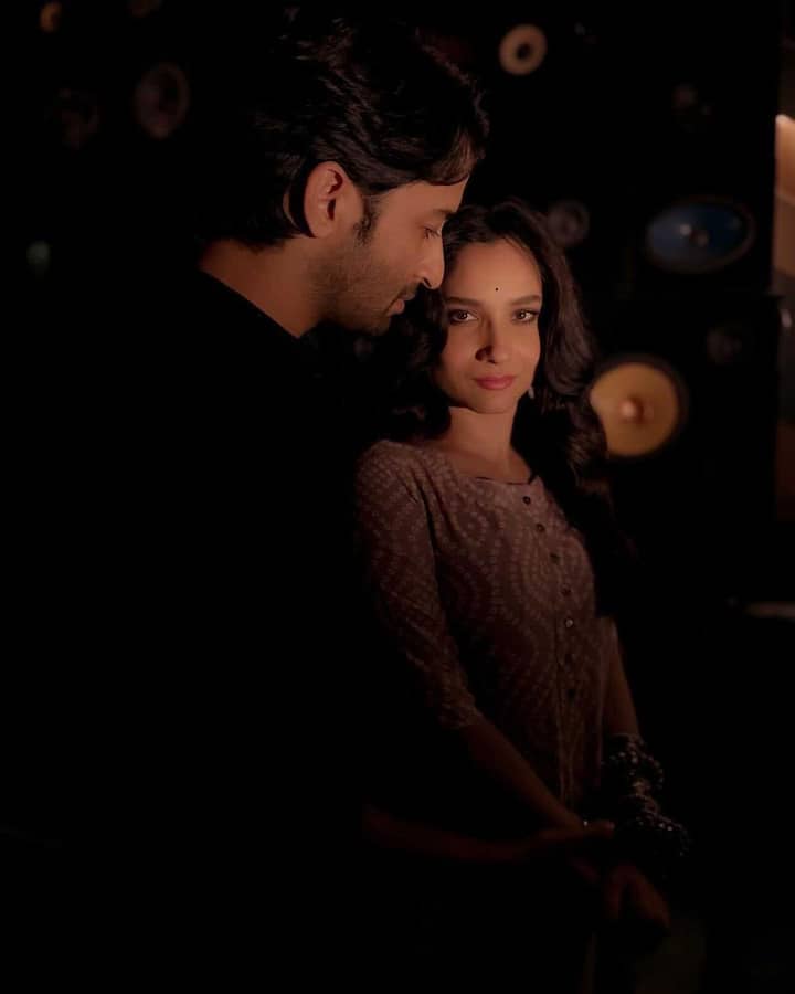 सामने आई इन तस्वीरों को शहीर और अंकिता दोनों ने ही सोशल मीडिया पर फैंस के साथ शेयर किया है.