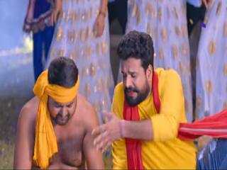 Bhojpuri Video Song: सुपरस्टार Amitabh Bachchan के गाने 'खइके पान बनारस वाला' का Ritesh Pandey ने बनाया रीमेक, देखें वीडियो