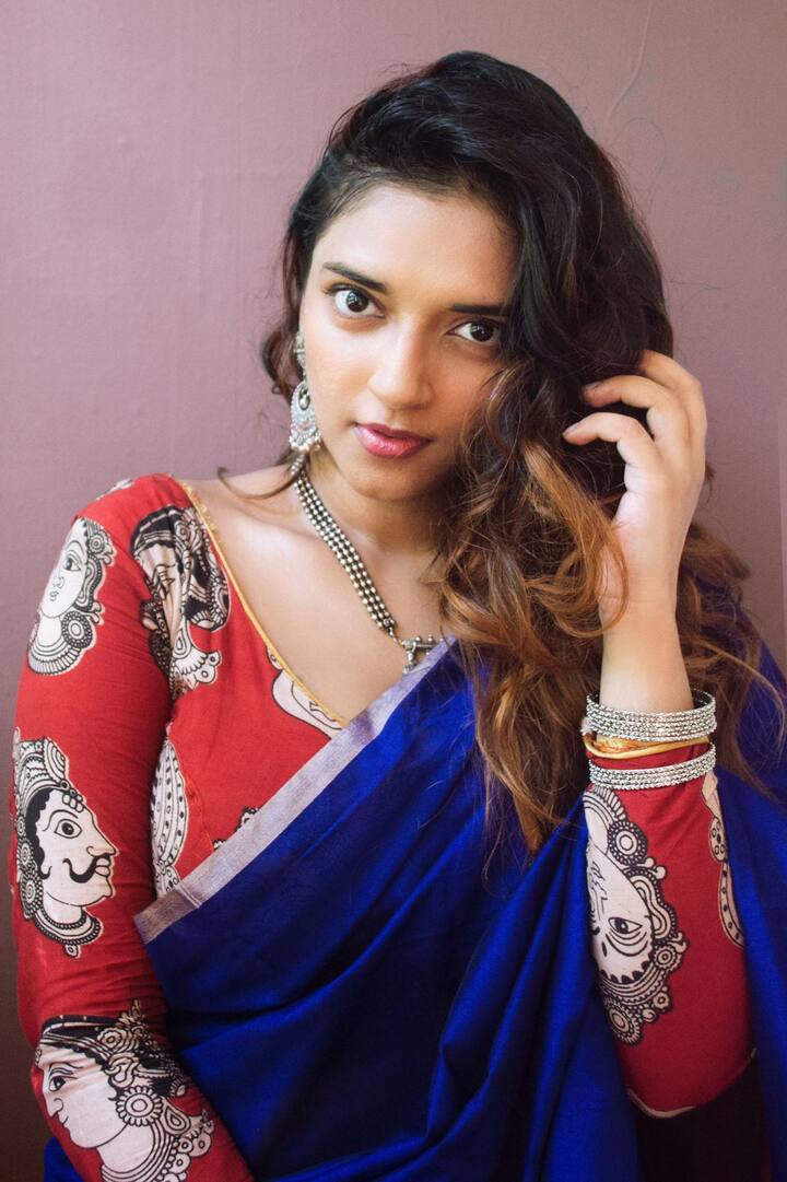 நெஞ்சு நோங்குது நோங்குது உன்ன