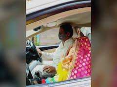 Ganesh Chaturthi : राजकारण्यांचे बाप्पा! नेत्यांच्या घरी गणरायाचं आगमन, पाहा फोटो