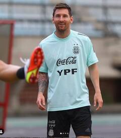 Messi Record: জাতীয় দলের হয়ে সপ্তম হ্যাটট্রিক, গোল সংখ্যায় পেলেকে পেরিয়ে গেলেন মেসি