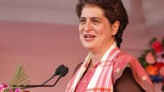 UP Politics: मिशन 2022 पर प्रियंका गांधी, कांग्रेस नेता बोले- यूपी सरकार के खिलाफ हम सड़कों..