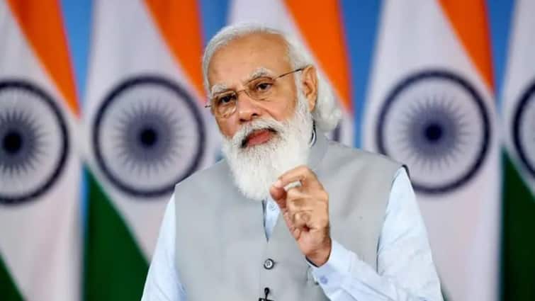 Hindi Diwas 2021: PM Narendra Modi greet countrymen on Hindi Diwas पीएम मोदी ने हिंदी दिवस की दी शुभकामनाएं, कहा- वैश्विक मंच पर हिंदी लगातार अपनी मजबूत पहचान बना रही