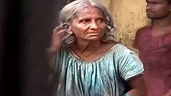 Bangla News: রাস্তায় ঘুরে বেড়াচ্ছেন বুদ্ধদেব ভট্টাচার্যের শ্যালিকা