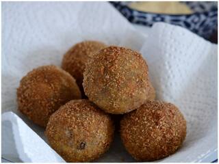 Kitchen Hacks: Planning To Make Snacks For Party? Use This Recipe To Make Tasty & Healthy Vegetable Rice Balls