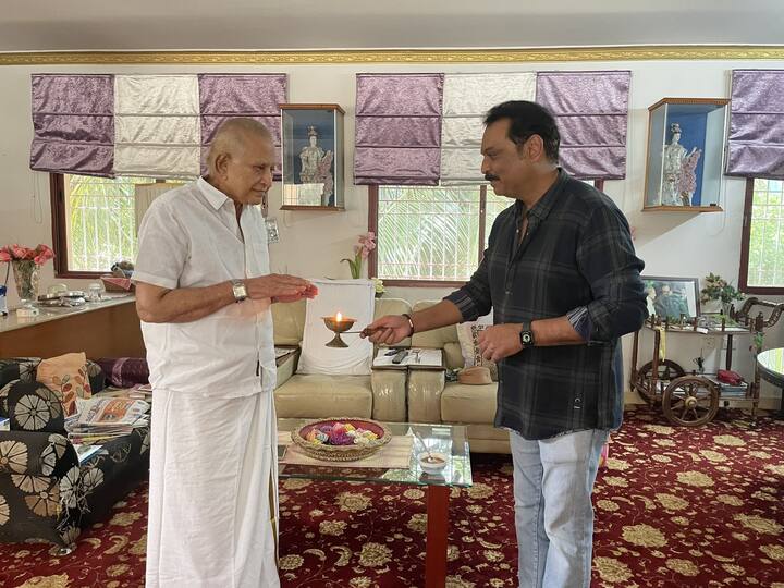 సూపర్ స్టార్ కృష్ణ ఇంట్లో