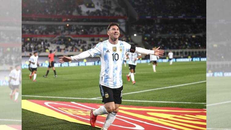 FIFA World Cup Qatar 2022 Lionel Messi overtakes Pele with hat-trick as Argentina beat Bolivia FIFA World Cup Qatar 2022: হ্যাটট্রিক করে পেলের রেকর্ড ভাঙলেন মেসি, কোপা ট্রফি হাতে কেঁদে ফেললেন