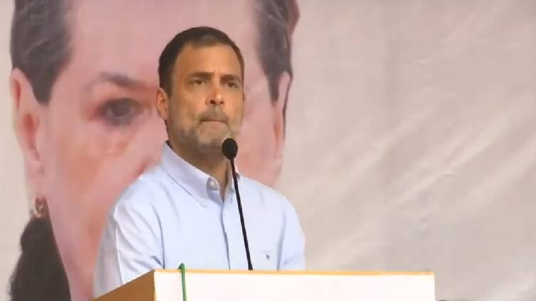 Rahul Gandhi tagged a media report on 4000 small firms could shut down राहुल गांधी बोले- बीजेपी सरकार का ऐसा विकास हुआ कि रविवार-सोमवार का फर्क खत्म हो गया