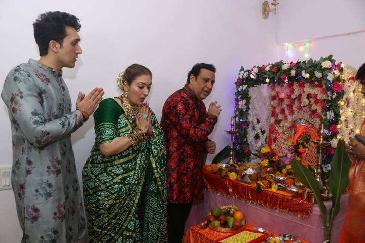 अपने जमाने के सुपरस्टार रहे गोविंदा को भला कौन नहीं जानता. एक वक्त था जब गोविंदा के स्टारडम की तूती बोलती थी. भले ही आज गोविंदा फिल्मों में कम ही नजर आते हैं लेकिन आज भी उनके चर्चे हर किसी की जुबान पर रहते है.