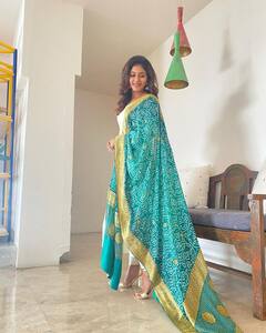 Anjali Latest Photos : 'వకీల్ సాబ్' బ్యూటీ ట్రెడిషనల్ ఫొటోస్..