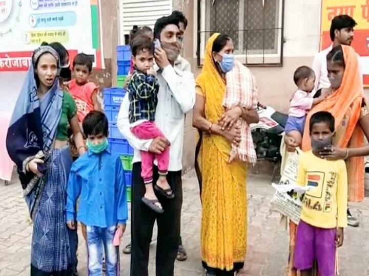 बीमार बच्चों को अस्पताल में नहीं किया जा रहा है भर्ती, डॉक्टर कह रहे हैं ये बात