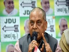 Bihar News: RJD ने बताया 'महामूर्ख' तो भड़के JDU नेता, कहा- चरवाहा विद्यालय वाले हमें देंगे ज्ञान की चुनौती