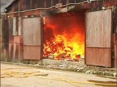 Kolkata: গার্ডেনরিচের গুদামে ভয়াবহ আগুন, ঘটনাস্থলে দমকলের ২০টি ইঞ্জিন