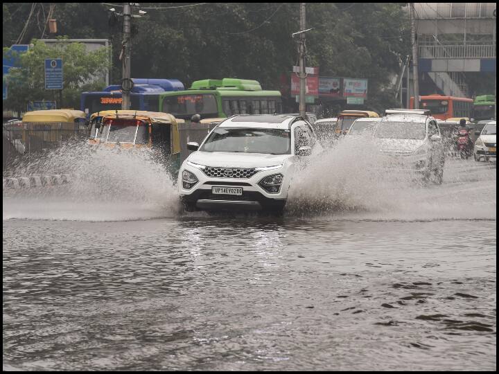 आईएमडी के अनुसार, सामान्य तौर पर दिल्ली में मानसून के मौसम के दौरान 648.9 मिमी बारिश दर्ज की जाती है. मानसून का मौसम शुरू होने पर एक जून से 11 सितंबर तक शहर में सामान्य तौर पर 590.2 मिमी बारिश होती है. मानसून 25 सितंबर तक दिल्ली से चला जाता है. (तस्वीर: पीटीआई)
