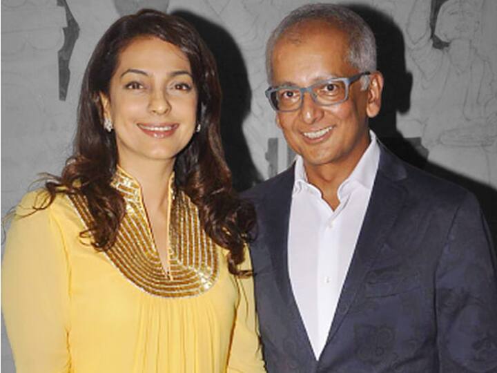 Juhi Chawla and Jay Mehta: जूही चावला ने साल 1997 में बिजनेसमैन जय मेहता के साथ शादी की. दोनों के एक बेटा और एक बेटी के माता-पिता हैं.