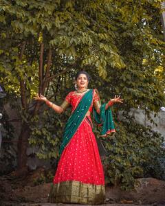 Navya swamy Photos: లంగావోణీలో అందాల చందమామలా నవ్యాస్వామి