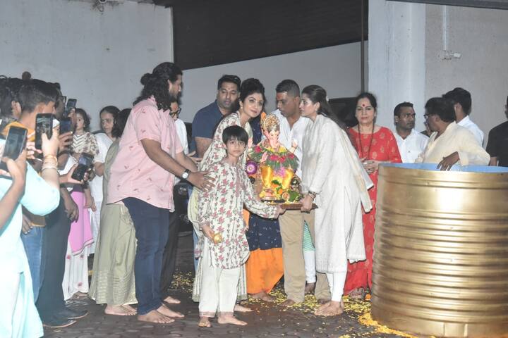 Meanwhile, her husband Raj Kundra got arrested by the Crime Branch of Mumbai Police back in July this year. He has applied for bail multiple times so far but it has been rejected time and again. (Image courtesy – Manav Manglani)