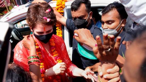 Priyanka Gandhi का Raebareli दौरा, किये हनुमान मंदिर के दर्शन