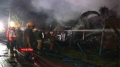 Kolkata Fire: রাত পেরিয়ে সকাল, এখনও জ্বলছে গার্ডেনরিচের আগুন | Bangla News