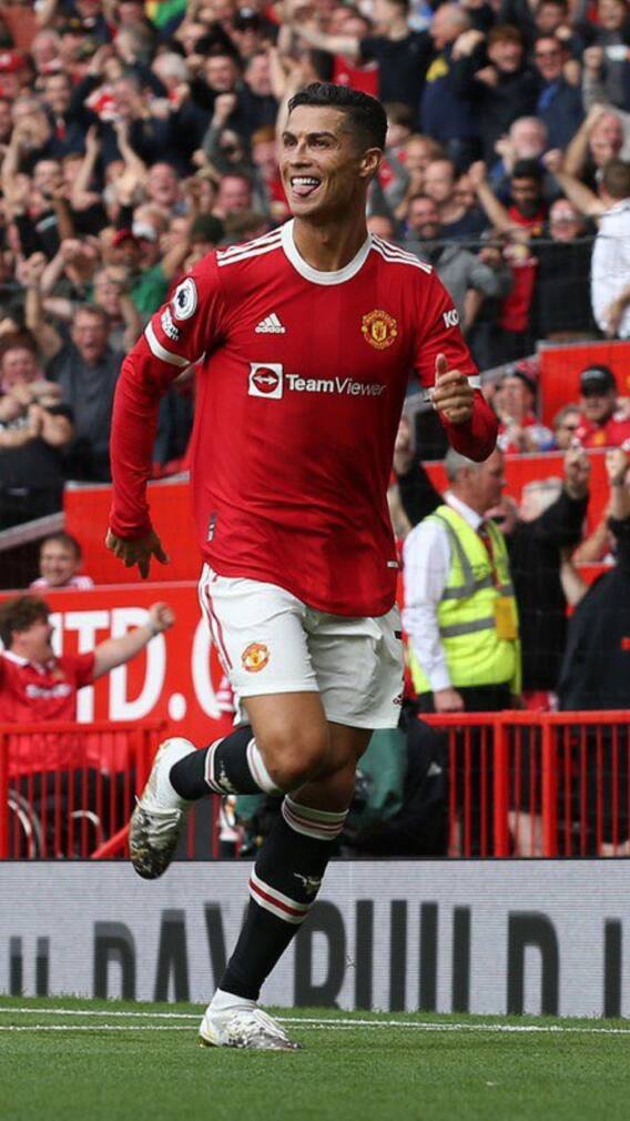 প্রত্যাবর্তনেই জোড়া গোল, ওল্ড ট্র্যাফোর্ড শুধুই রোনাল্ডোময়