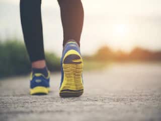 Health Care Tips : वजन कमी करण्यासाठी करा इंटरव्हल वॉकिंग, जाणून घ्या फायदे