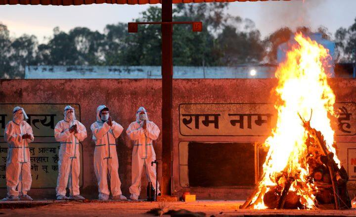 Centre Files Affidavit In SC On Issue Of Covid-19 Death Certificates. Check Latest Guidelines Centre Files Affidavit In SC On Issue Of Covid-19 Death Certificates. Check Latest Guidelines