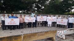 ‘નીતિન પટેલને મુખ્યમંત્રી બનાવોઃ નીતિન પટેલ તુમ આગે બઢો.......... ’, ગાંધીનગરમાં સૂત્રોચ્ચાર સાથે કોણે કર્યા દેખાવો ? જુઓ વીડિયો