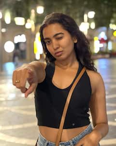 Shivathmika Latest Photos: నీ జీన్స్ ప్యాంటు చూసి బుల్లెమ్మో.. నీ చీరకట్టు చూసి చిన్నమ్మో!