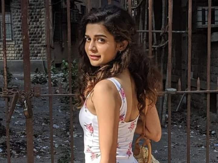 Actress Mithila Palkar Wishes Grand Parents Day With Throwback Picture Taught Patience And Perseverance Grand Parents Day: ‘Karwaan’ Actress Mithila Palkar Extend Wishes With Throwback Memories