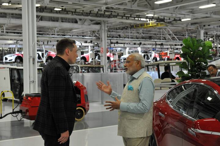 Centre asks Elon Musk's Tesla to first 'Make in India' before any tax concessions can be considered Elon Musk: ముందు 'మేక్ ఇన్ ఇండియా'.. తర్వాత పన్ను రాయితీ.. ఎల‌న్‌ మ‌స్క్‌కు షాకిచ్చిన కేంద్రం