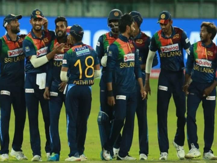 Sri Lanka Squad For T20 World Cup 2022: Dinesh Chandimal Named in Reserves, know details Sri Lanka T20 WC Squad: श्रीलंका ने टी20 विश्व कप के लिए किया टीम का एलान, इन खिलाड़ियों को मिली जगह