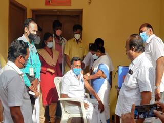 ’தடுப்பூசி செலுத்தி கொண்டால் வெட் கிரைண்டர் பரிசு’- அதிரடி காட்டும் தேனி, திண்டுக்கல் மாவட்டங்கள்...!