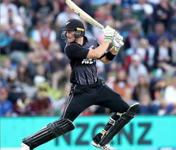 न्यूजीलैंड के दिग्गज बल्लेबाज मार्टिन गुप्टिल (Martin Guptill) अंतरराष्ट्रीय टी 20 क्रिकेट में सबसे ज्यादा मैच खेलने वाले खिलाड़ियों में शुमार हैं. उन्होंने अब तक 102 टी-20 मुकाबलों में 2 शतक और 17 अर्धशतक लगाए हैं. उनका स्ट्राइक रेट 136.8 है.