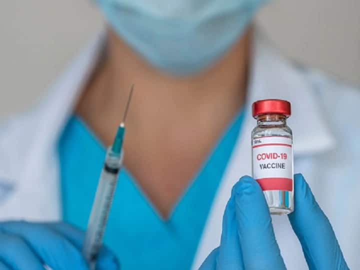 India 2 Crore COVID-19 Vaccines were Administered in Single Day Health Minister Congratulated Health Workers ann COVID-19 Vaccination Record: भारत में एक दिन में दो करोड़ से ज्यादा लगी कोरोना वैक्सीन, स्वास्थ्य मंत्री ने दी बधाई