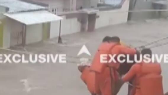 જામનગરઃ કાલાવડના ગ્રામ્ય વિસ્તારોમાં 31 લોકોનું કરાયુ રેસક્યુ, જુઓ ગુજરાતી ન્યૂઝ