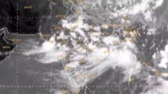 ન્યૂઝરૂમ લાઈવઃ રાજ્યમાં વરસાદ અંગે હવામાન વિભાગે શું કરી આગાહી, કેટલા જિલ્લાઓને અપાયું એલર્ટ?