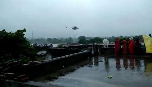 Heavy rainfall in  saurashtra see picture  સૌરાષ્ટ્રમાં આભ ફાટ્યૂ,  જામનગર, રાજકોટ અને જૂનાગઢમાં જળબંબાકાર, જુઓ તસવીરો