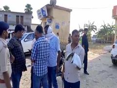 बिहार: पुलिस एनकाउंटर में अपराधी की मौत, तीन की हालत गंभीर, बैंक लूटने के फिराक में थे सभी