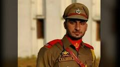 Huge crowd in Srinagar's Khanyar for the funeral of Police officer killed in terrorist attack