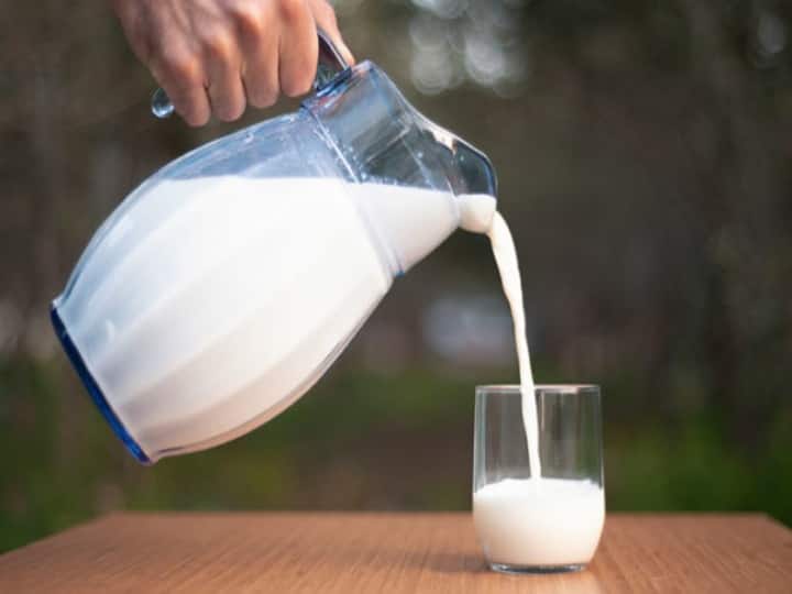 Karnataka milk federation says won't supply anganwadi milk to Andhra Prdesh 130 crore pending bills Anganwadi Milk: ఏపీకి పాల సరఫరా బంద్.... రూ.130 కోట్ల బకాయిలు చెల్లించండి... ఏపీకి కర్ణాటక లేఖ